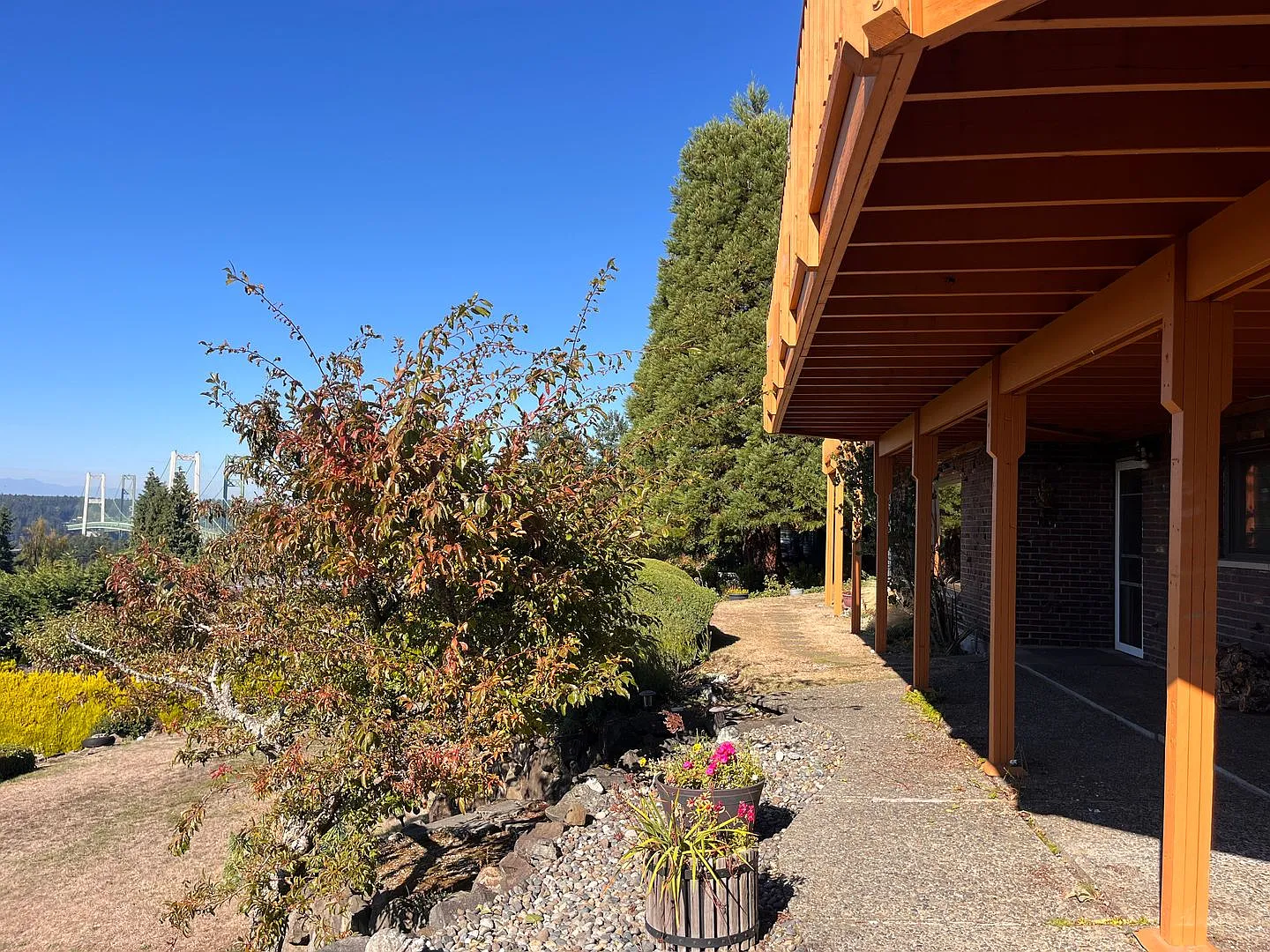Spacious North Tacoma waterfront Unit with Million dollar Puget Sound Views — Photo 2