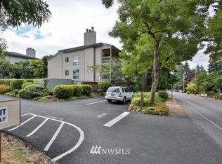 350 Grow Ave NW, Bainbridge Island, WA 98110