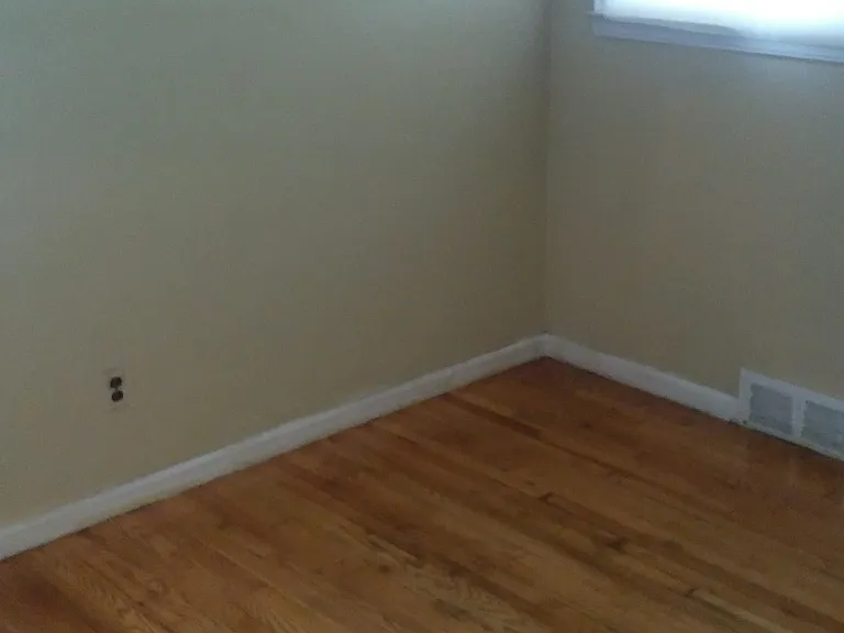 22504 Ray St — Photo 8