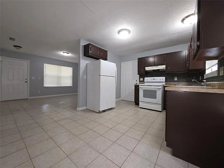 3318 Dignan St — Photo 3
