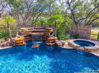 19012 Chimney Creek Rd, Helotes, TX 78023