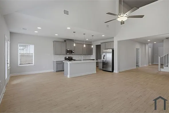 1224 Redcoat Dr — Photo 12