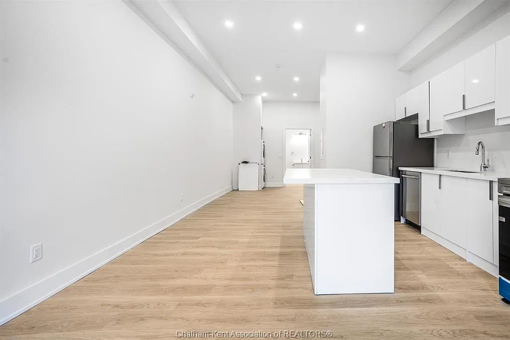 1 bed, $1,500 — Photo 2