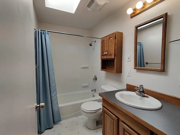 1023 NE 182nd St — Photo 14