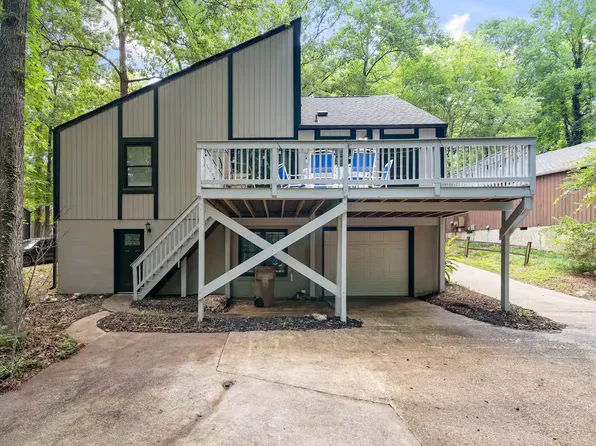 1217 Selwyn Ln, Cary, NC 27511