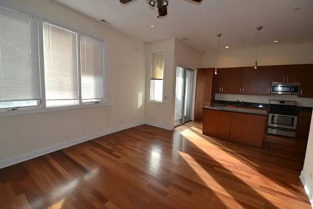 1354 W Augusta Blvd #211 — Photo 7