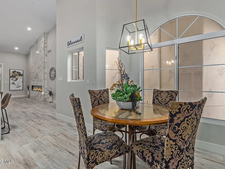 8941 E Maple Dr — Photo 11