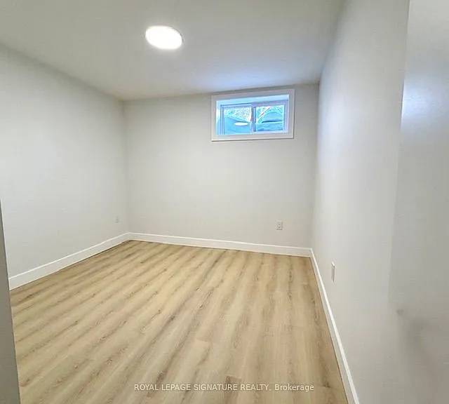 293 Glebemount Ave #LOWER — Photo 9