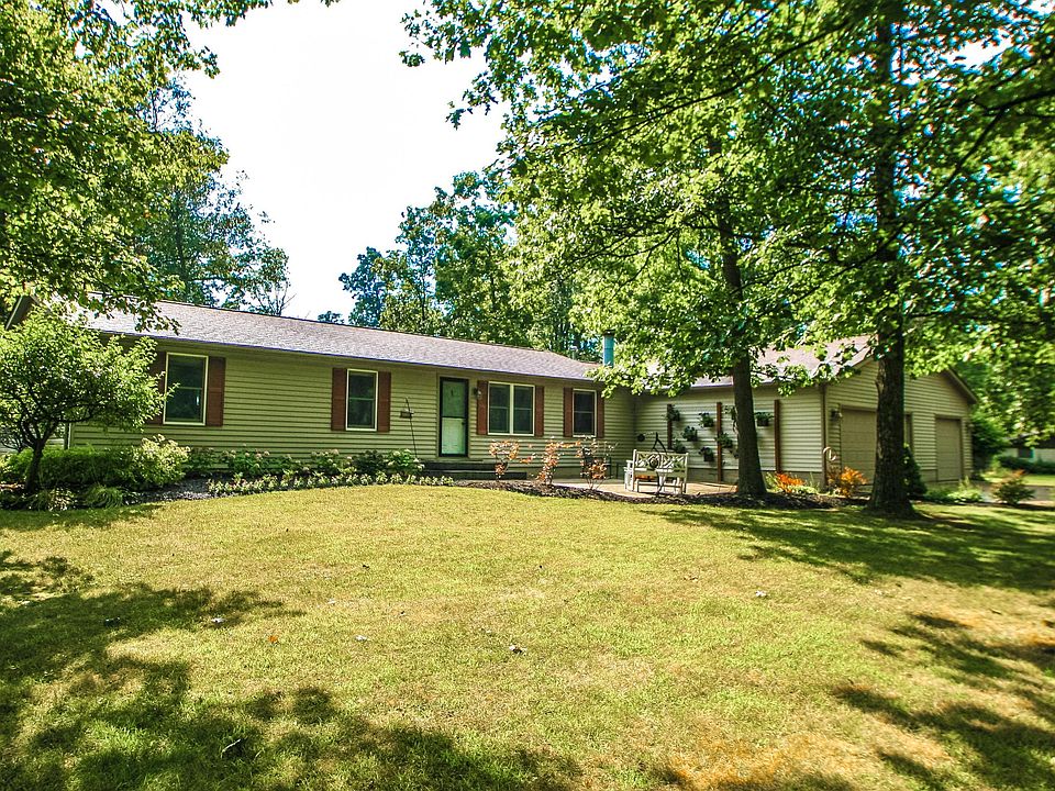 1st image of 9697 Briarwood Dr