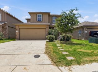 133 Legendary Trail, Floresville, TX 78114