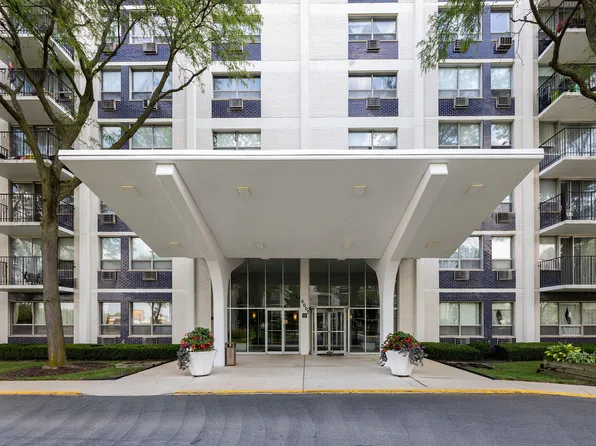 9001 Golf Rd APT 10D, Des Plaines, IL 60016