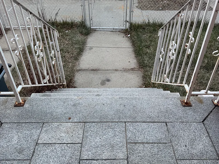 10731 127th St #1 — Photo 2