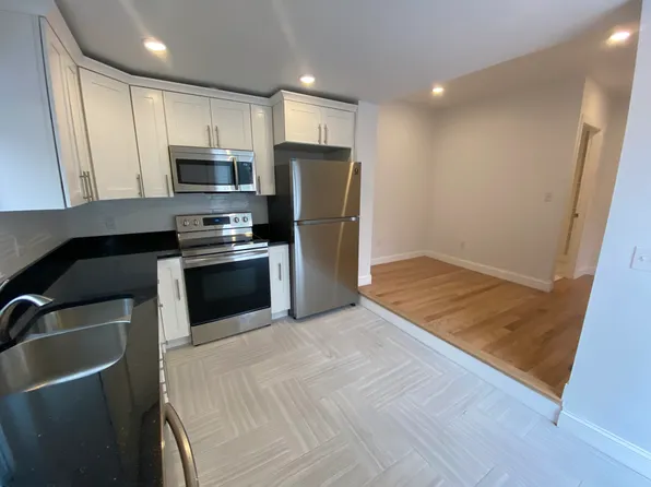 142 Prospect St #1, Cambridge, MA 02139