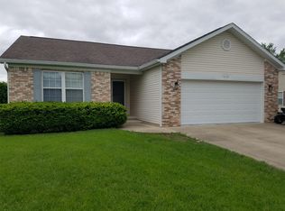 1203 Matthews St, Clinton, IN 47842