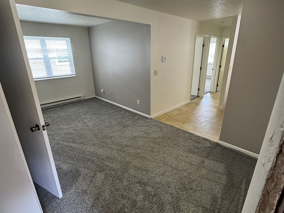 1st image of 819 Mosgrove St #111