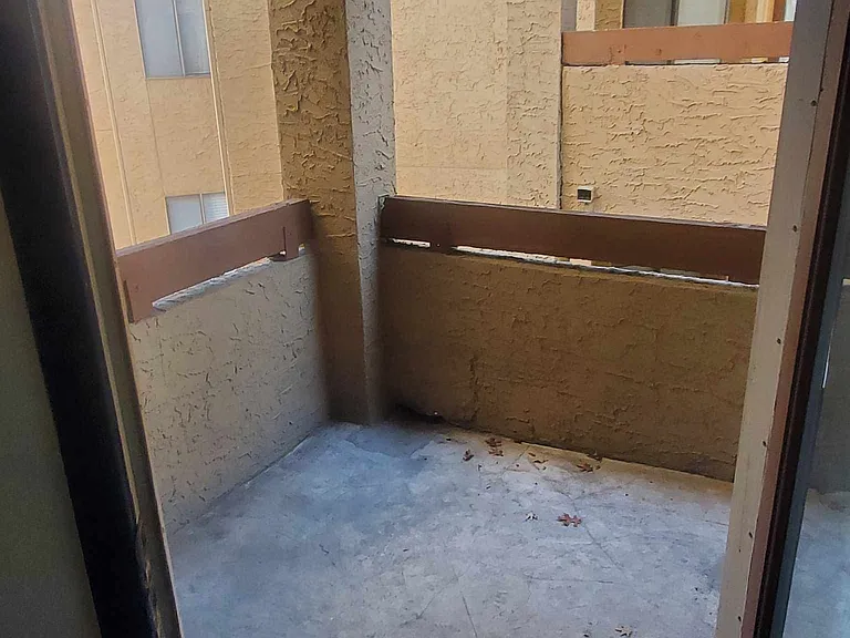 5550 Spring Valley Rd — Photo 20