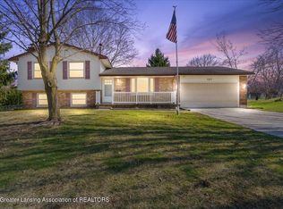 127 Wedgewood Dr, Charlotte, MI