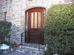 164 Centre Ave APT 2R, New Rochelle, NY 10805