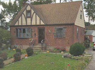 427 W Wayne Ave, Aldan, PA 19018