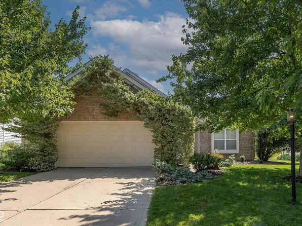 12051 Driftstone Dr, Fishers, IN 46037
