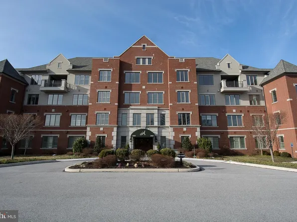 4203 Parkview Dr, Haverford, PA 19041