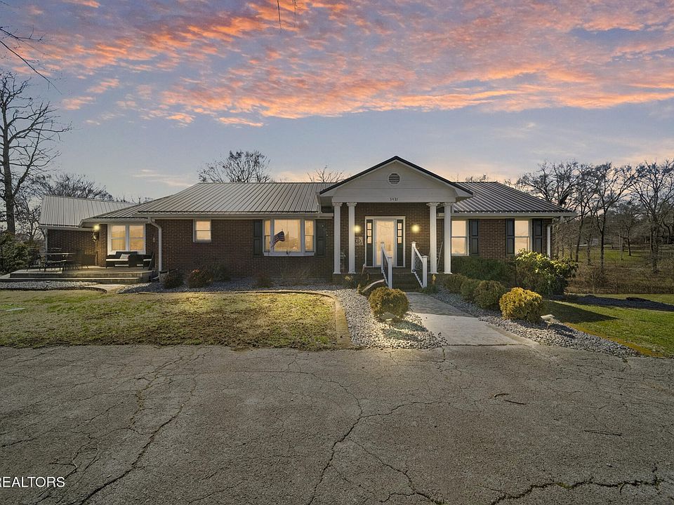 1st image of 3435 Mountain View Ln