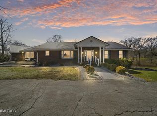 3435 Mountain View Ln, Baneberry, TN 37890