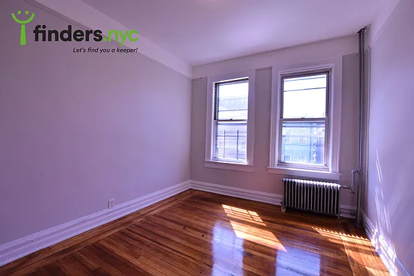 Rented by Clove Realty LLC | media 9