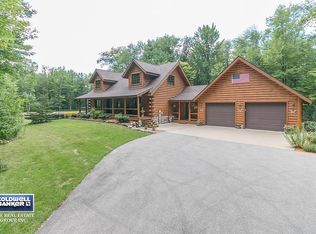 3083 Schroeder Rd, Oconto Falls, WI 54154