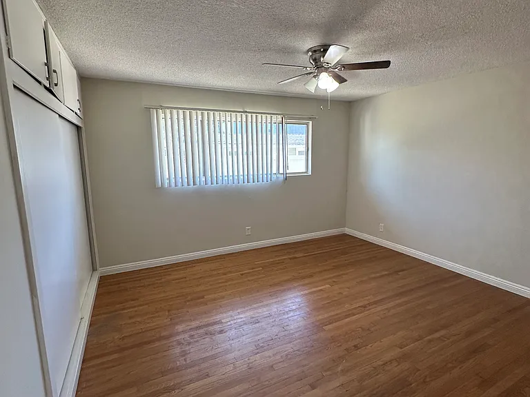 7333 Comstock Ave #101 — Photo 6