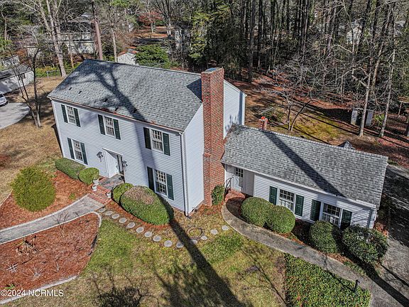 5th image of 528 Westchester Drive