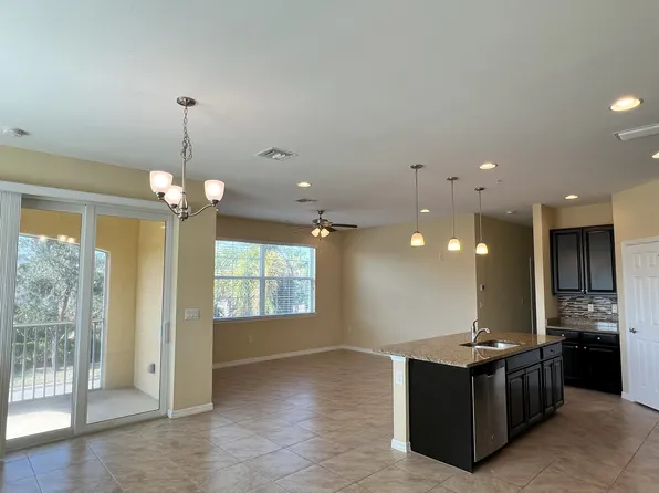 196 Explorer Dr, Osprey, FL 34229