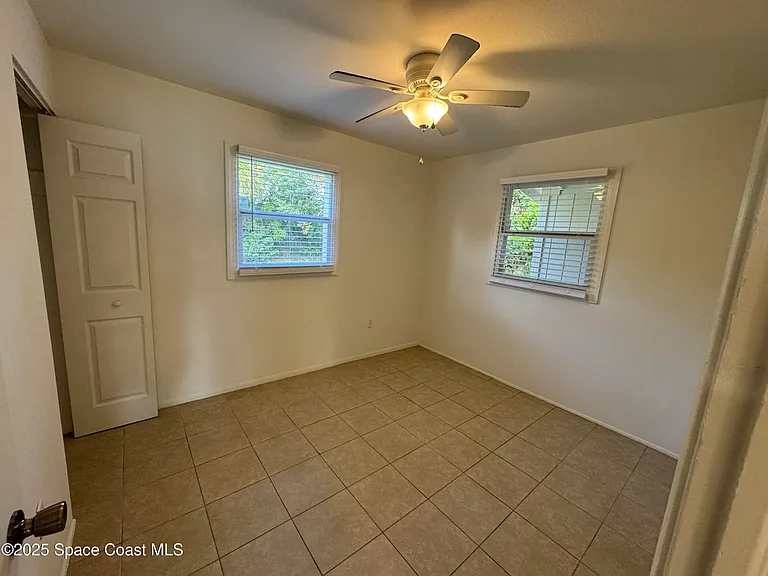 Thistleberry Dr — Photo 10