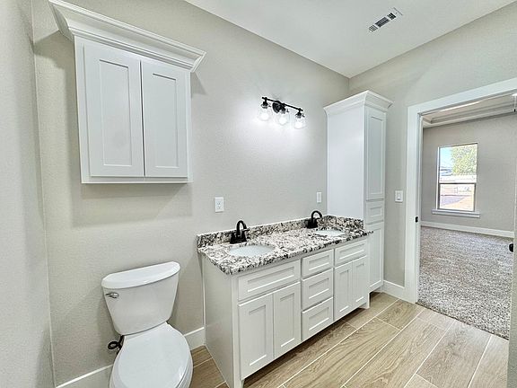 3rd image of 303 Maple Ave