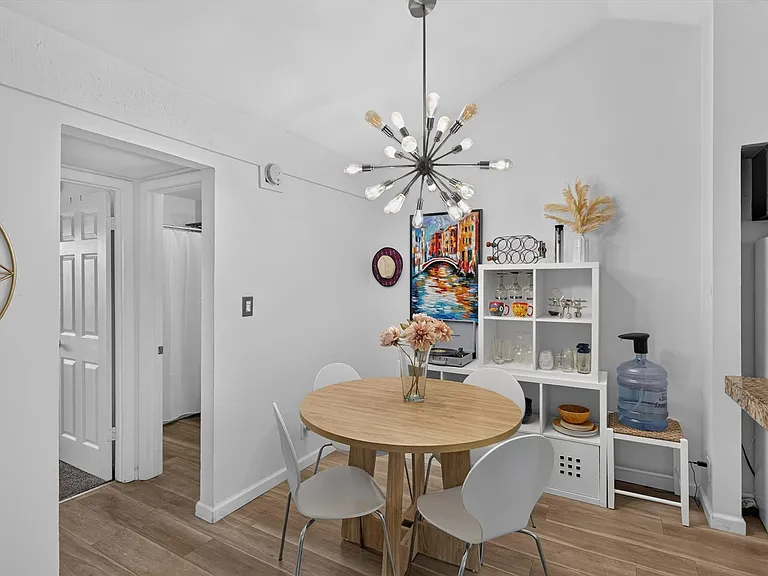 3018 S 1st St #205 — Photo 8