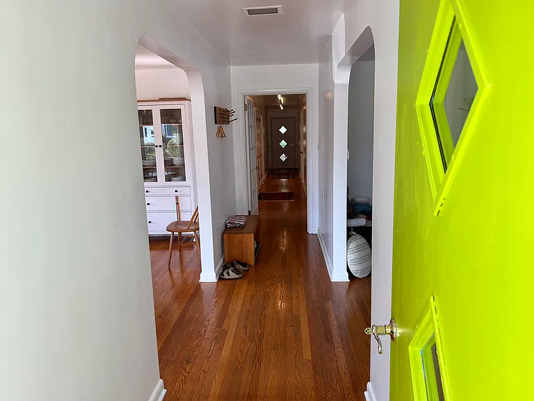 373 Franklin St — Photo 3