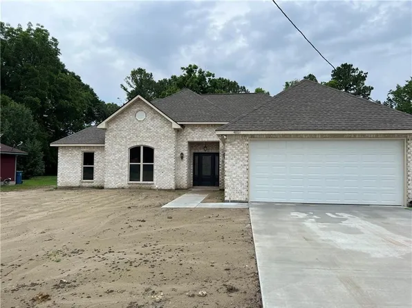 45389 Puma Dr, Hammond, LA 70401