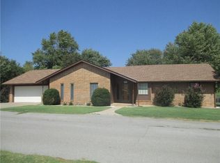 203 Washington, Corn, OK 73024