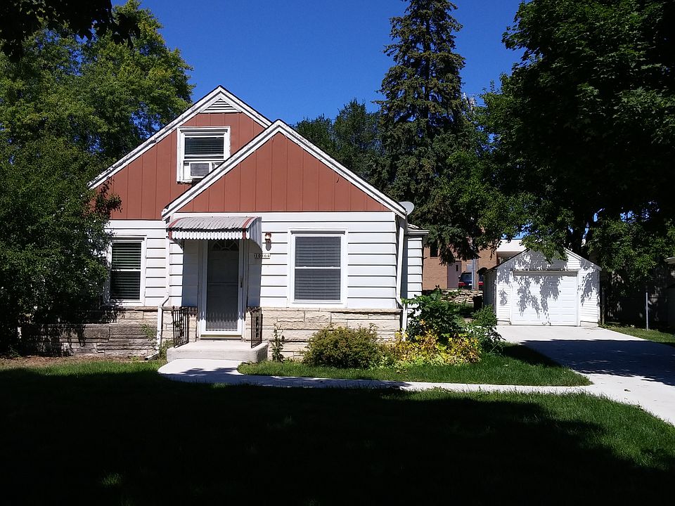 1st image of 10864 W Mount Vernon Ave