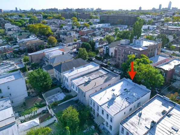 83 Van Sicklen Street image 8 of 10