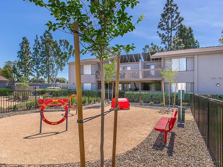 Eastwood Apartment Homes — Photo 9