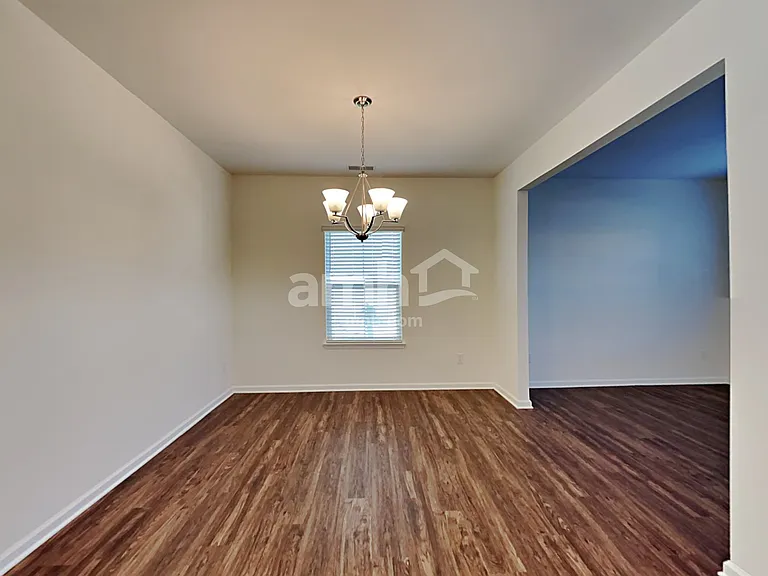 624 Hamilton Park Dr — Photo 5