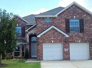 309 Crescent Creek Ln, Fort Worth, TX 76140