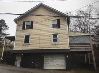 5 Stone Church Rd, Finleyville, PA 15332