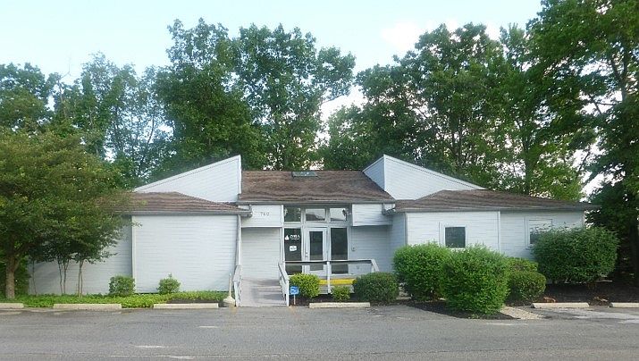 1st image of 746 - 760 Morrison Road