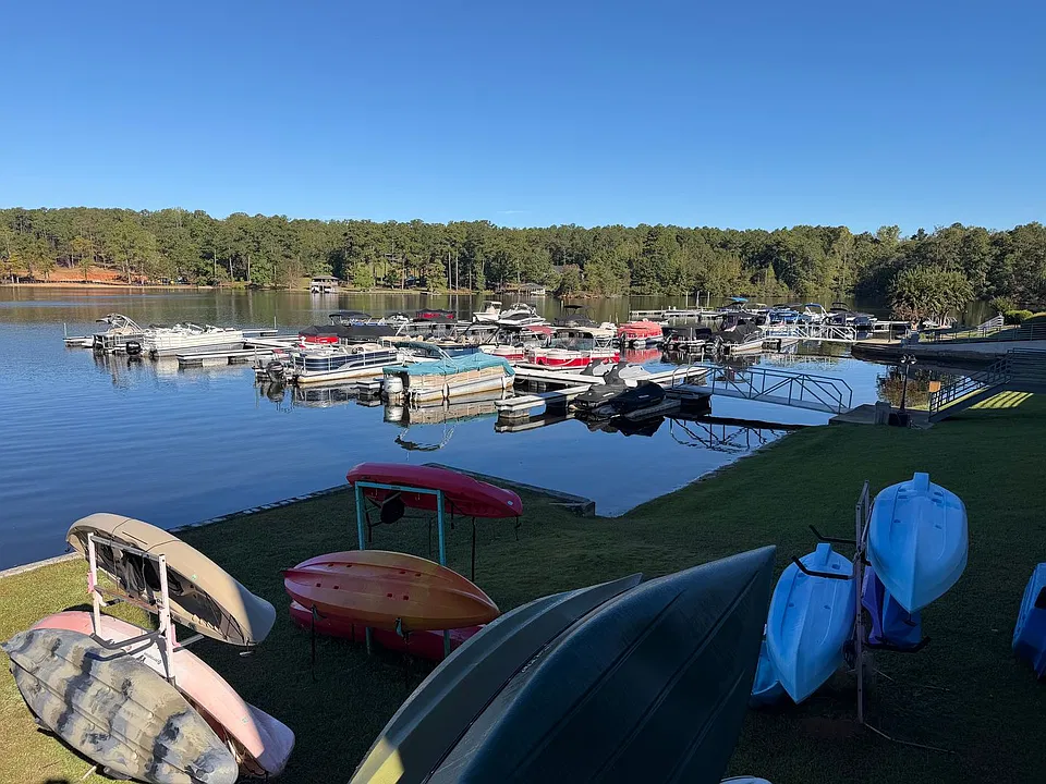 333 Eastside Dr #7
