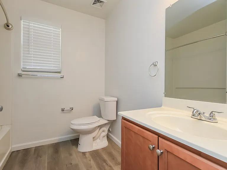 899 S Pheasant Dr — Photo 12