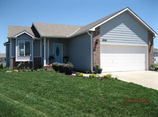 10461 E Fawn Grove Ct, Wichita, KS 67207