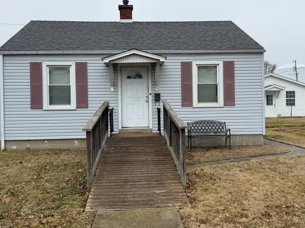 5 W Green St, Mascoutah, IL 62258
