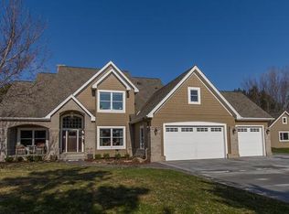4410 Neal Ave N, Stillwater, MN 55082